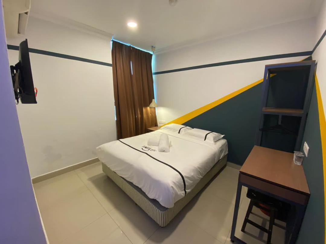 Smile Hotel Serdang South City Eksteriør billede
